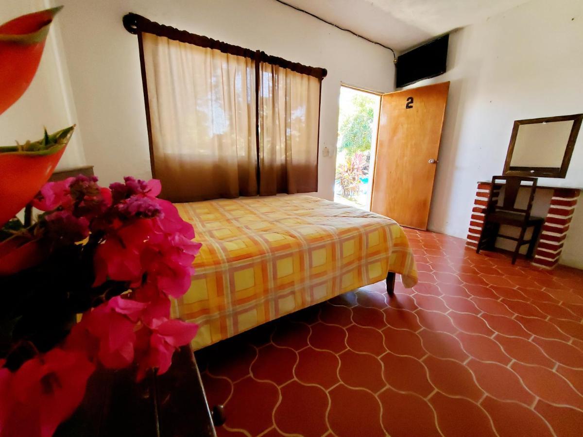 Hotel Oasis Melaque سان باتريسيو ميلاكي المظهر الخارجي الصورة