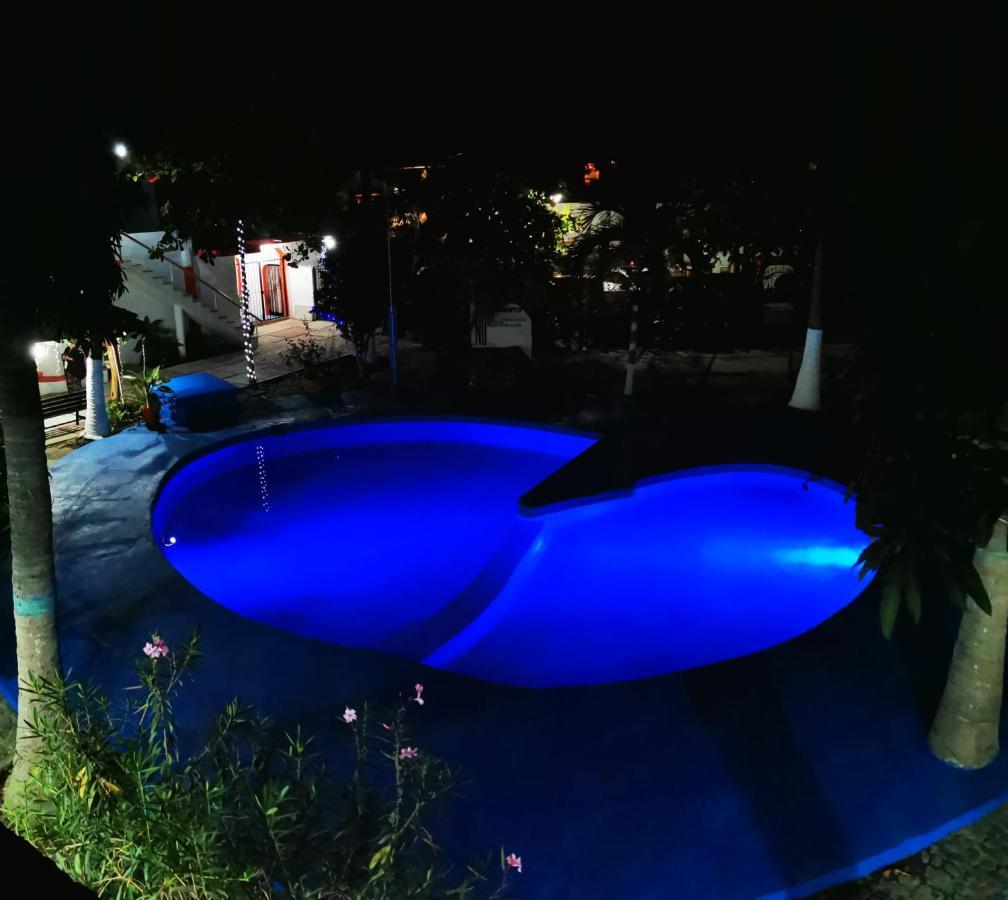 Hotel Oasis Melaque سان باتريسيو ميلاكي المظهر الخارجي الصورة