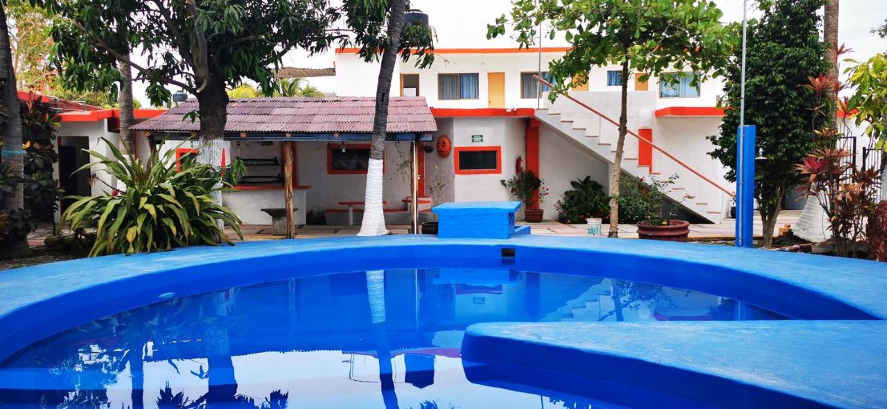 Hotel Oasis Melaque سان باتريسيو ميلاكي المظهر الخارجي الصورة